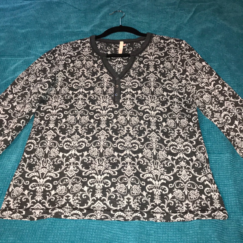 Paisley burnout shirt